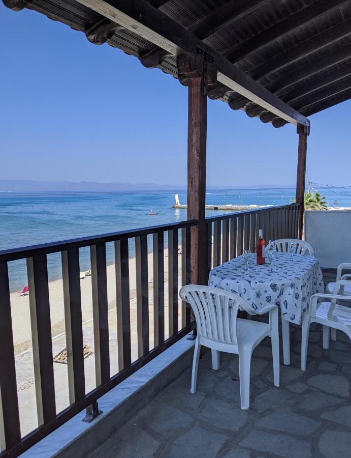 Seafront Apartment Pefkochori Zewnętrze zdjęcie